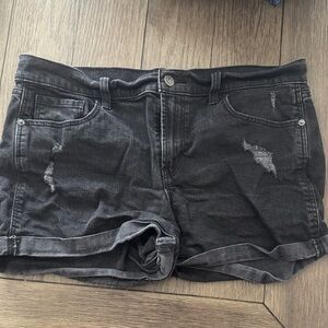 Old Navy Distressed Black Jean Shorts / E9
